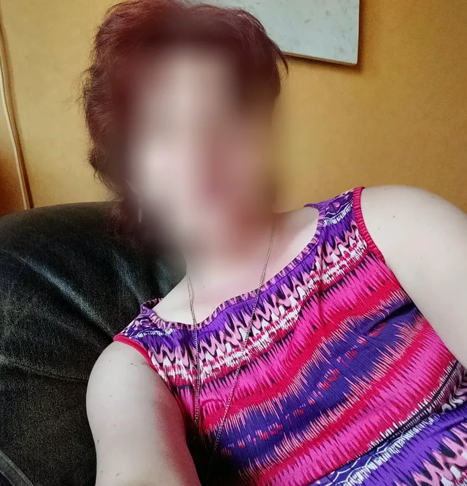 Angharad, 35