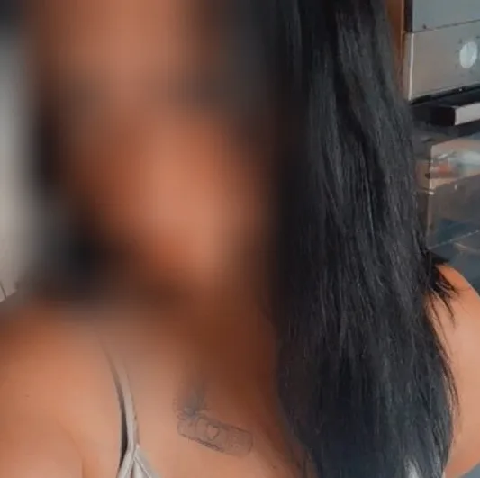 Lauren, 31